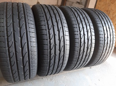 Шини на авто в хорошому стані Bridgestone Dueler H/P sport   шириною 235 висотою 55 радіусом R 17 низькі ціни