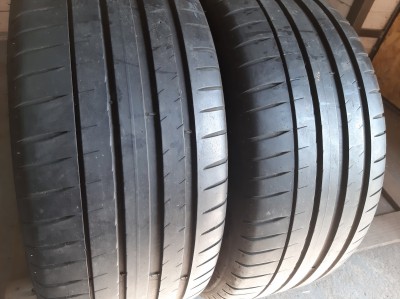 Шини на авто в хорошому стані Michelin Pilot Sport 4    шириною 245 висотою 40 радіусом R 18 низькі ціни