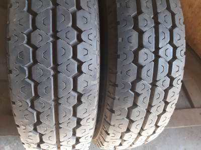 Шини на авто в хорошому стані Michelin Classic шириною 185 висотою 0 радіусом R 14C низькі ціни