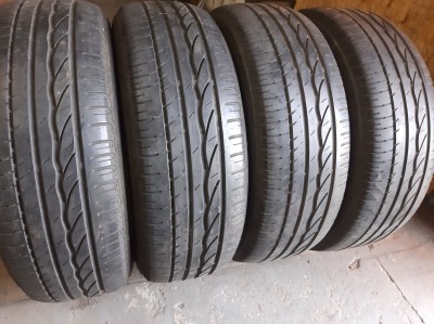 Шини на авто в хорошому стані Bridgestone Turanza ER300    шириною 195 висотою 65 радіусом R 15 низькі ціни