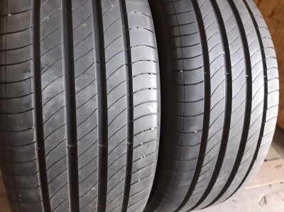 Шини на авто в хорошому стані Michelin Primacy 4…  шириною 225 висотою 50 радіусом R 17 низькі ціни
