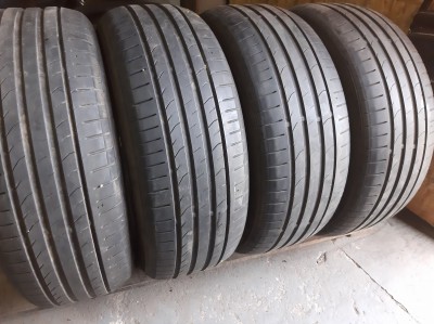 Шини на авто в хорошому стані Nexen Nfera Primus шириною 225 висотою 55 радіусом R 17 низькі ціни