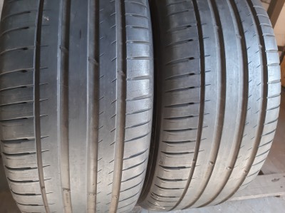 Шини на авто в хорошому стані Michelin Pilot Sport 4 шириною 255 висотою 55 радіусом R 18 низькі ціни