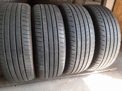 Bridgestone Turanza T005/.//../ 215/60R 16
