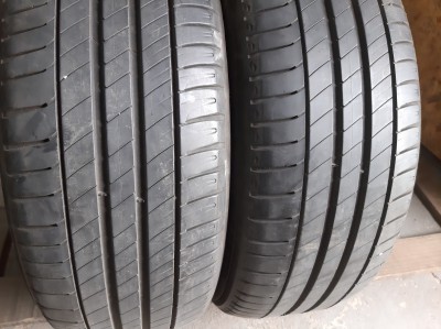 Шини на авто в хорошому стані Michelin Primacy HP  шириною 205 висотою 55 радіусом R 17 низькі ціни