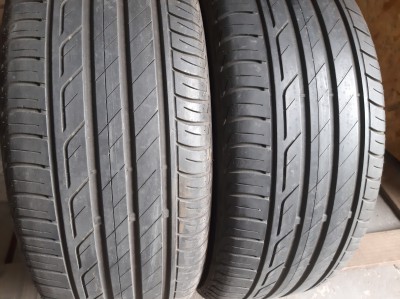 Шини на авто в хорошому стані Bridgestone Turanza T001    шириною 215 висотою 55 радіусом R 17 низькі ціни