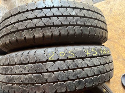 Шини на авто в хорошому стані GoodYear Cargo G26    шириною 205 висотою 75 радіусом R 16C низькі ціни