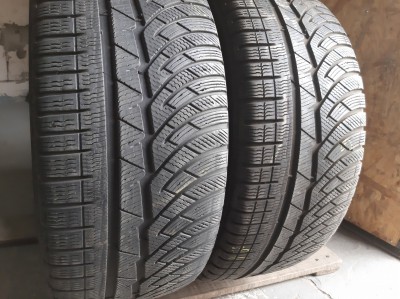 Шини на авто в хорошому стані Michelin Pilot Alpin PA4 шириною 255 висотою 45 радіусом R 18 низькі ціни