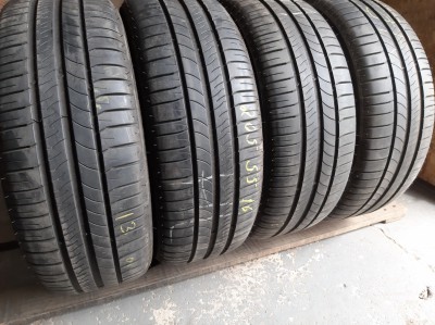 Шини на авто в хорошому стані Michelin Energy Saver . шириною 205 висотою 55 радіусом R 16 низькі ціни
