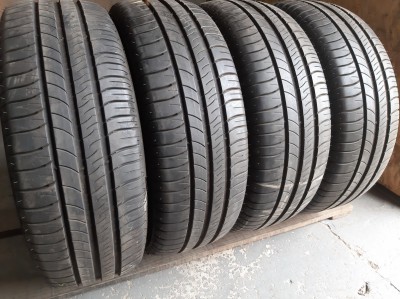 Шини на авто в хорошому стані Michelin Energy Saver шириною 205 висотою 60 радіусом R 16 низькі ціни