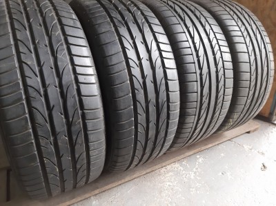 Шини на авто в хорошому стані Bridgestone Potenza RL050 …  шириною 235 висотою 45 радіусом R 17 низькі ціни