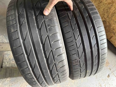 Шини на авто в хорошому стані Bridgestone Potenza S001 шириною 235 висотою 40 радіусом R 19 низькі ціни