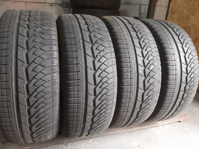 Шини на авто в хорошому стані Michelin Pilot  Alpin  PA4 шириною 225 висотою 55 радіусом R 18 низькі ціни
