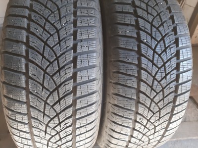Шини на авто в хорошому стані GoodYear Ultra grip perfomance шириною 225 висотою 50 радіусом R 17 низькі ціни