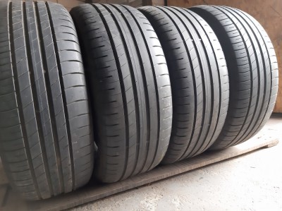 Шини на авто в хорошому стані GoodYear Efficient Grip   шириною 225 висотою 55 радіусом R 17 низькі ціни