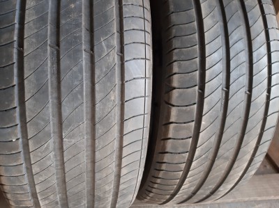 Шини на авто в хорошому стані Michelin Primacy 4.   шириною 225 висотою 50 радіусом R 18 низькі ціни