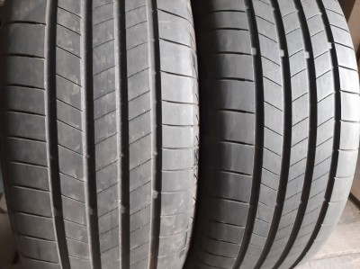 Шини на авто в хорошому стані Bridgestone Turanza Eco   шириною 235 висотою 60 радіусом R 18 низькі ціни