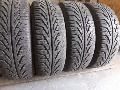 Uniroyal MS Plus 77  .. .. 215/60R 16