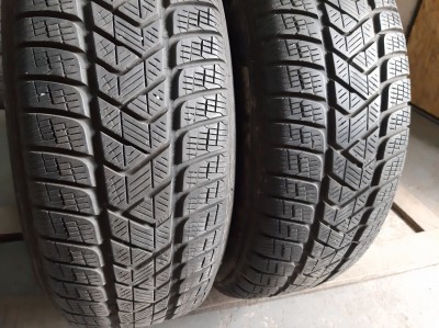 Pirelli Scorpion Winter  .//.. 215/65R 16