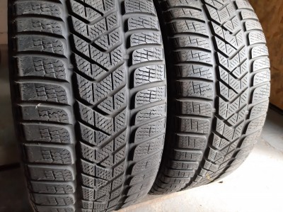 Pirelli Sottozero 3  ../ 245/45R 17