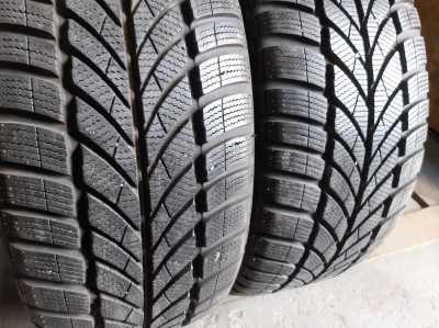 Maxxis Arctictrekker 225/45R 17