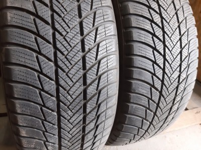 Bridgestone Blizzak LM001 .    . . 225/60R 17