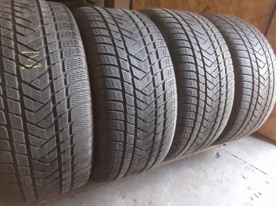 Pirelli Scorpion Winter   ..  ..  .. 275/40R 20