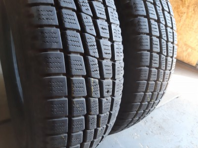 Шини на авто в хорошому стані Toyo Toyo H09   . шириною 215 висотою 0 радіусом R 14C низькі ціни