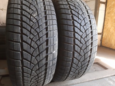 Good Year Ultra Grip   . .. 255/50R 19