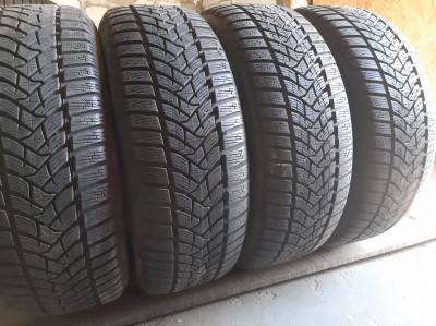 Dunlop Winter Sport 5 .  … ../ 215/60R 16