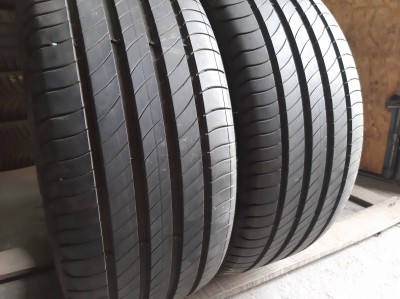 Шини на авто в хорошому стані Michelin Primacy 4 .    шириною 235 висотою 40 радіусом R 19 низькі ціни