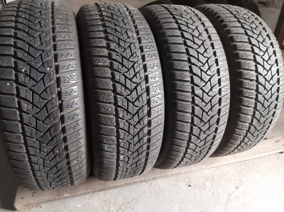 Dunlop Winter Sport 5 ./…  .. 215/60R 16