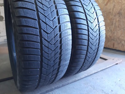 Шини на авто в хорошому стані Pirelli Sotozero 3    шириною 255 висотою 40 радіусом R 18 низькі ціни