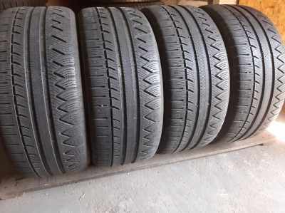 Michelin Pilot Alpin PA 3.     //.. 245/45R 17