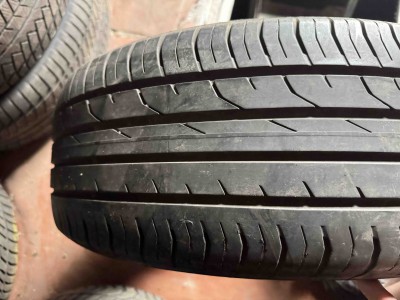 Continental ContiPremiumContact 2  ..  .. 215/60R 16