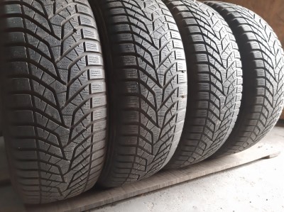 Yokohama Blue Earth Winter V 905  ….  . 215/60R 16