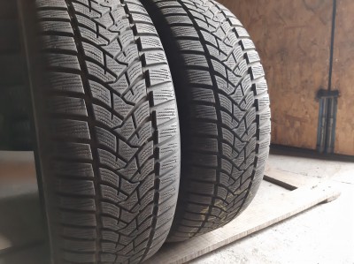 Dunlop Winter Sport 5 .  … // 215/60R 16