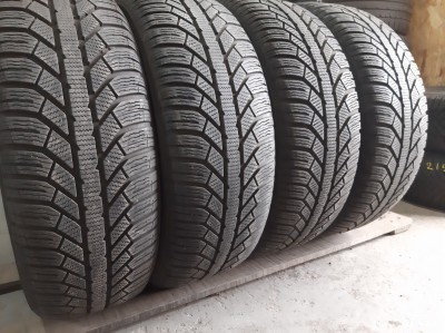 Шини на авто в хорошому стані Semperit Master Grip 2    шириною 215 висотою 60 радіусом R 17 низькі ціни