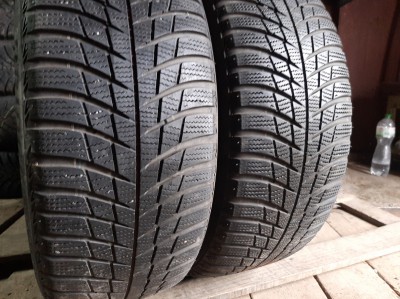 Bridgestone Blizzak LM-001  …  .. . 215/55R 17