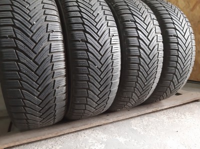 Шини на авто в хорошому стані Michelin Alpin 6  …   . шириною 215 висотою 55 радіусом R 17 низькі ціни