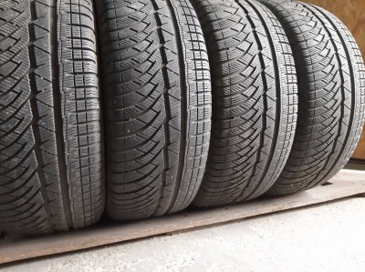 Michelin Pilot Alpin PA4..   /.. 245/45R 18