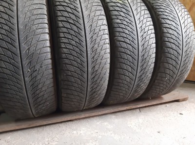 Michelin Pilot Alpin 5 SUV ..// 235/50R 19