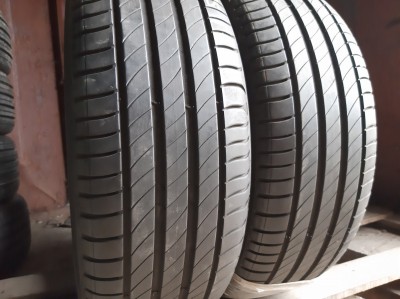 Michelin Primacy 4   .   …. 215/55R 17