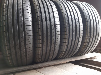 Good Year Efficient Grip Performance .. //.. 225/55R 17