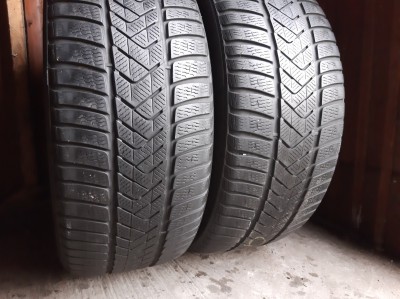Шини на авто в хорошому стані Pirelli Sottozero 3    шириною 255 висотою 40 радіусом R 20 низькі ціни