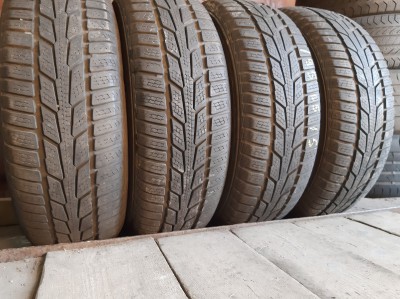 Шини на авто в хорошому стані Semperit Master-Grip  .   шириною 195 висотою 65 радіусом R 15 низькі ціни