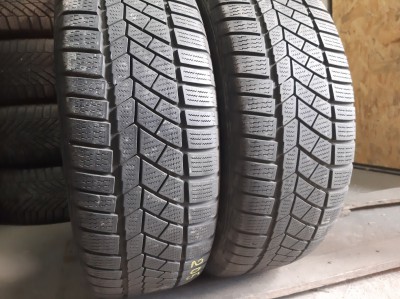 Шини на авто в хорошому стані Continental Conti Winter Contact TS 830P  .  шириною 205 висотою 60 радіусом R 16 низькі ціни