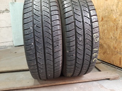 Continental Vanco Winter 2    … . 215/65R 16C