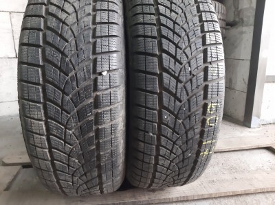 GoodYear Ultra Grip Perfomance    …  / 215/60R 17