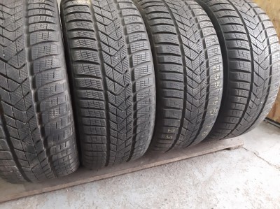 Pirelli Sottozero 3    ///. 235/45R 18